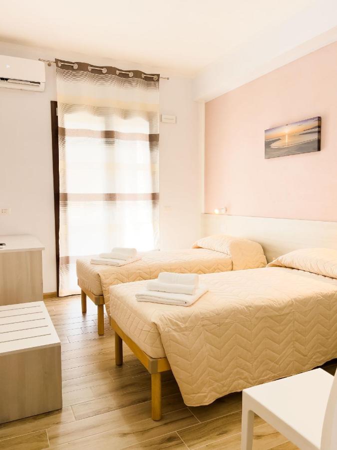 B&B Babbu Meu Bosa Exterior photo